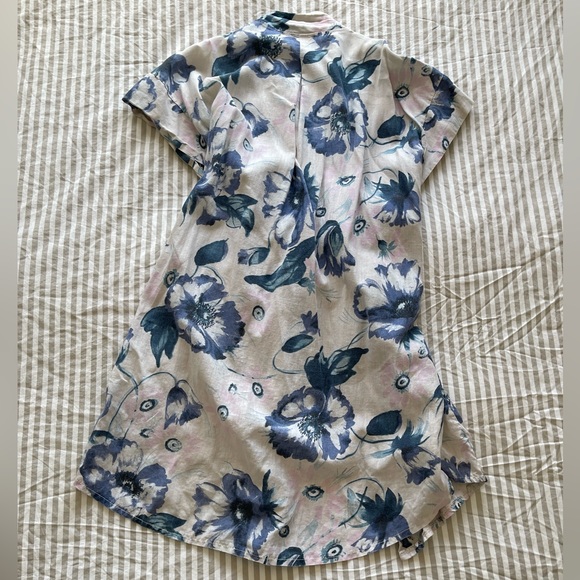 Floral Linen Wrap / Cover up Made in Italy - Picture 2 of 8